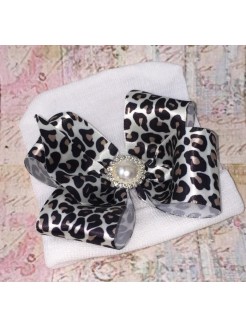 Newborn Baby Girl Hospital Hat With Bow Leopard
