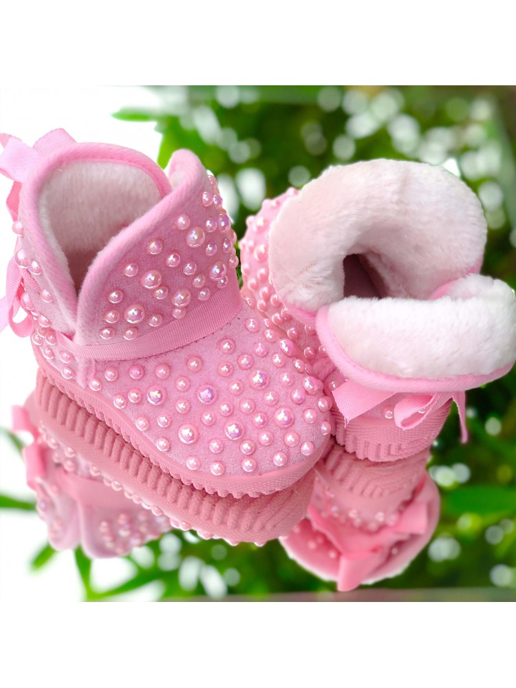 Baby Girl Snowboots Decorated With Pink Pearls