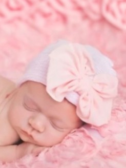 Newborn girl hospital hat Pink with chiffon bow