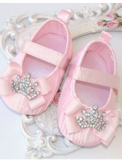 Baby satin shoes Princess diamante