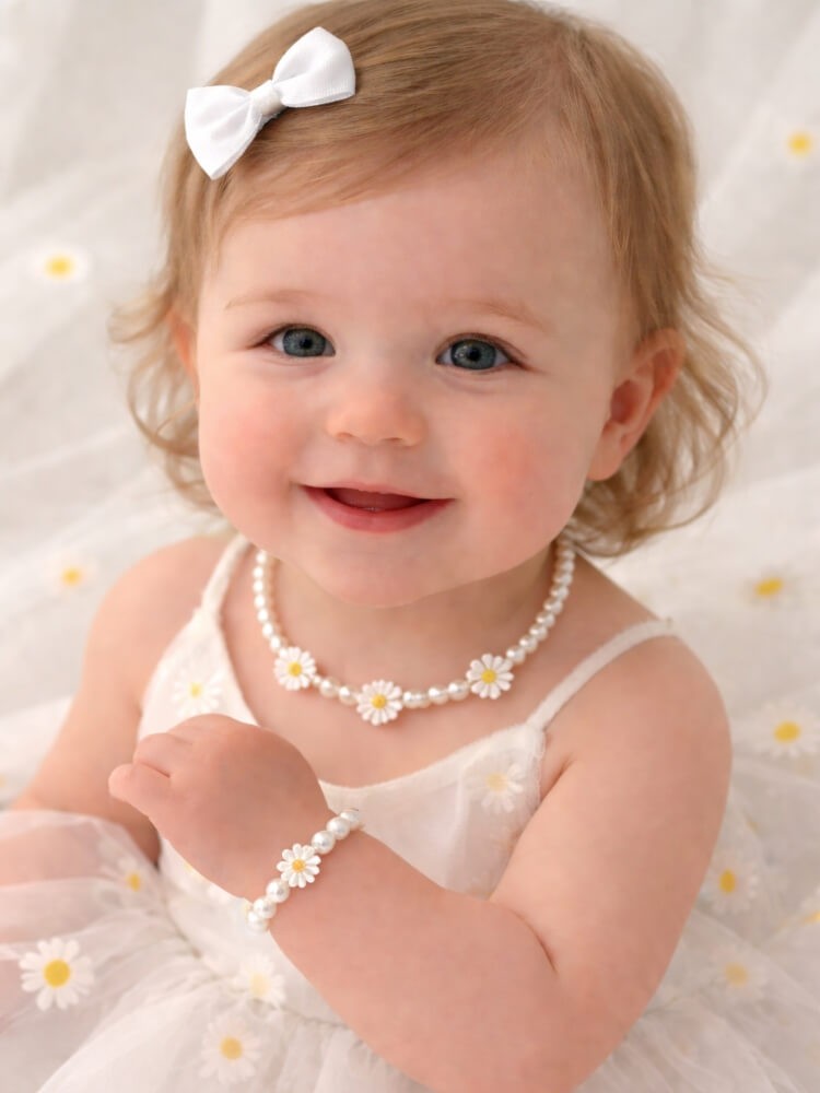 Baby Girl Daisy Pearls Necklace and Bracelet Set