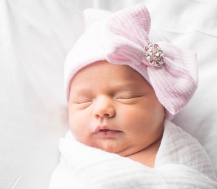 Newborn hospital hat